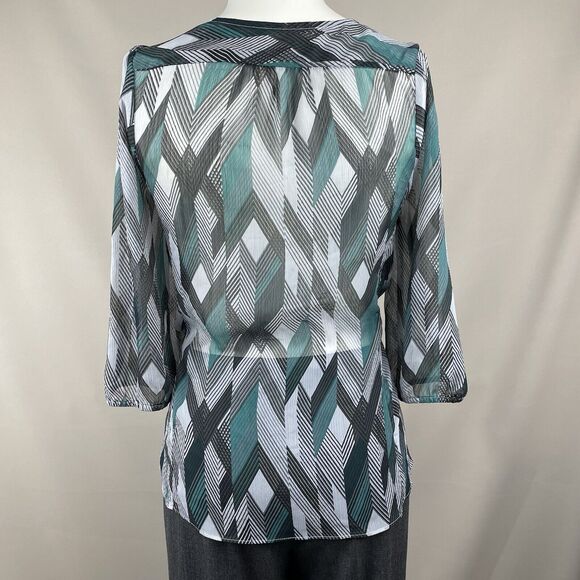 Banana Republic Semi Sheer Top Womens XS Grey Green Chevron Print Classic Office - Picture 2 of 12